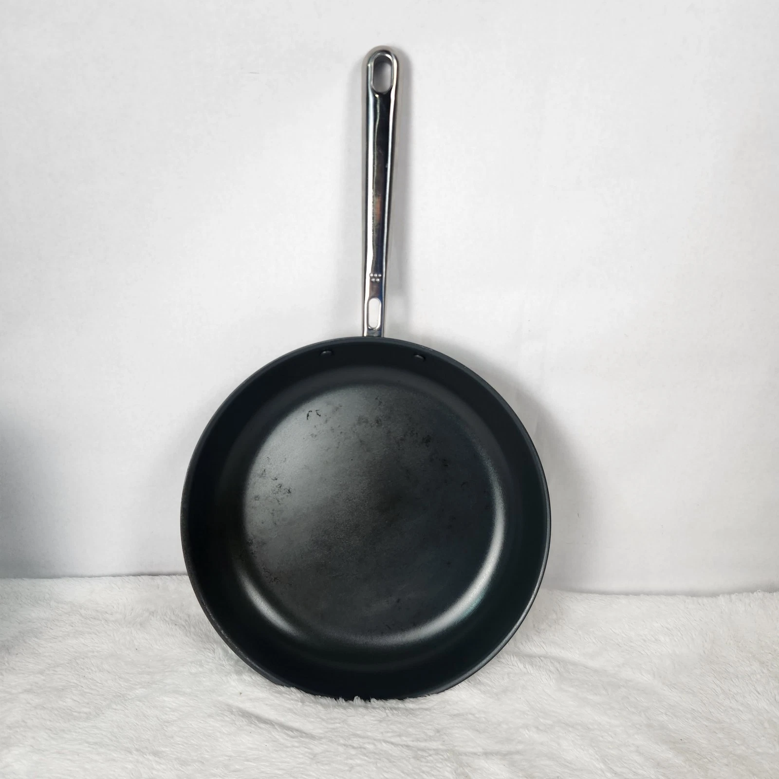 Misen Carbon Nonstick 10" Frying Pan Nitrided Tri-Ply Carbon Steel EUC
Opens in a new window or tab