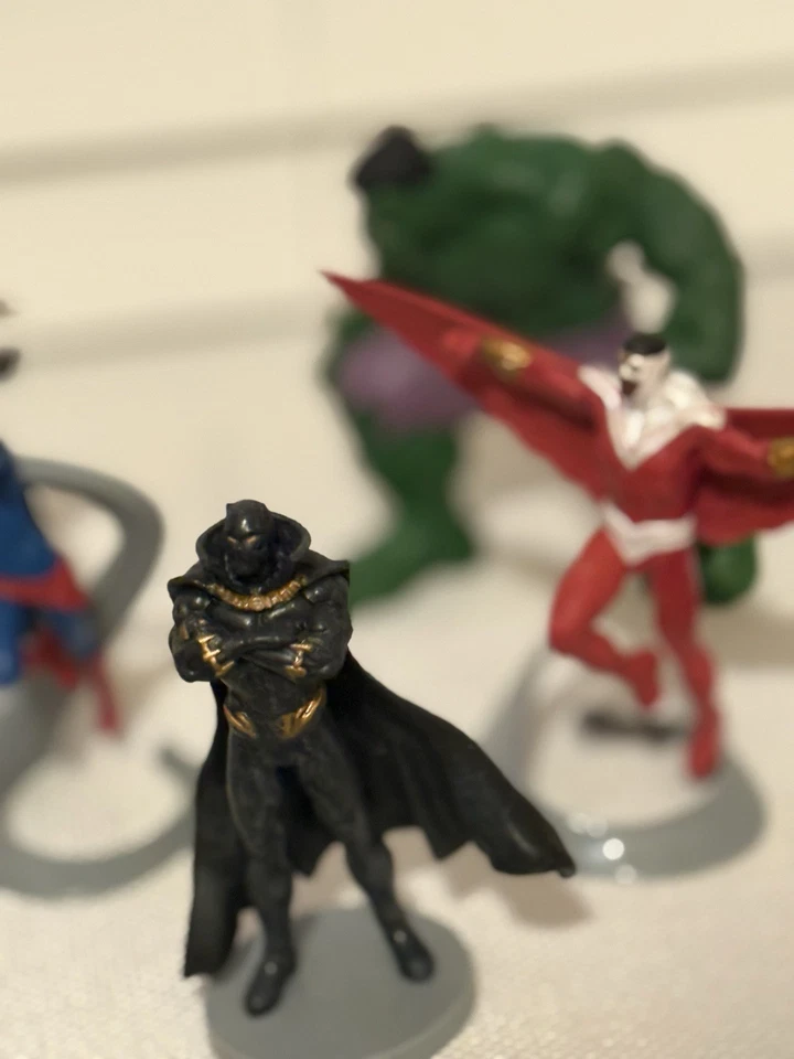  Lote de 8 figuras de Marvel Avengers - Iron Man, Capitán América, Hulk y más Foto 4 de 4