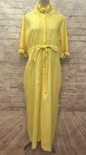 Loungees Vintage House Coat Robe Size 14 1960s/70s Yellow