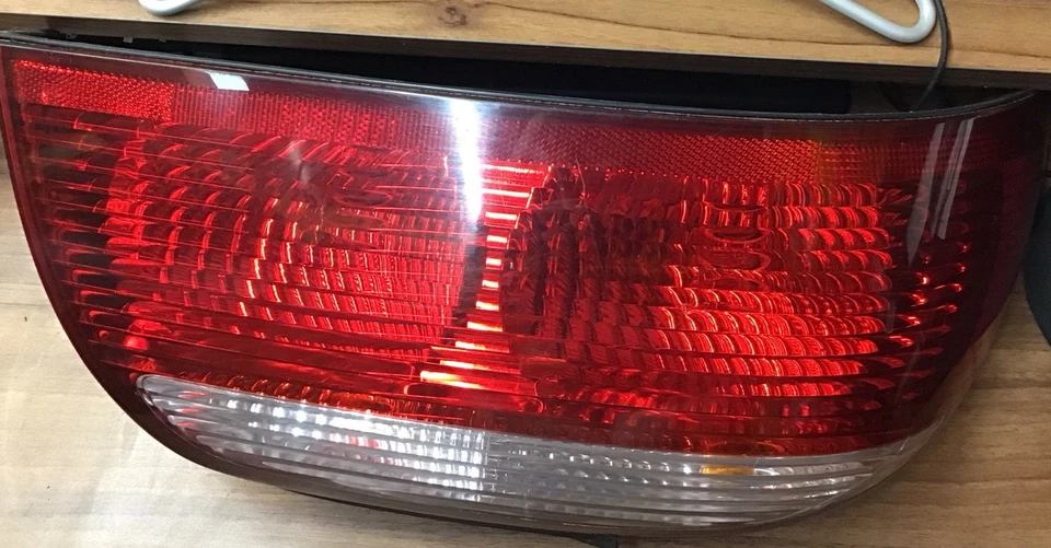 2001 MAZDA 626 REAR LEFT PASSENGER SIDE TAIL LIGHT LAMP - Image 4 of 4