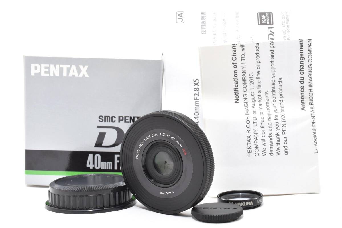 Pentax smc PENTAX-DA 40mm F2.8 XS Ultra-thin Prime Lens (with