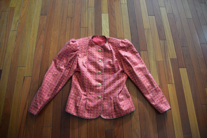 Vintage  Women SZ 8 S Metallic Shiny Bright Coral Holiday Jacket  Pretty Rare