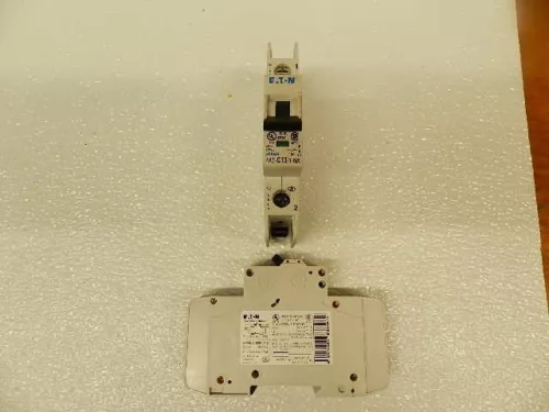 LOT OF 2 EATON  FAZ-C13 Eaton 13A Circuit Breaker FAZC13/1-NA