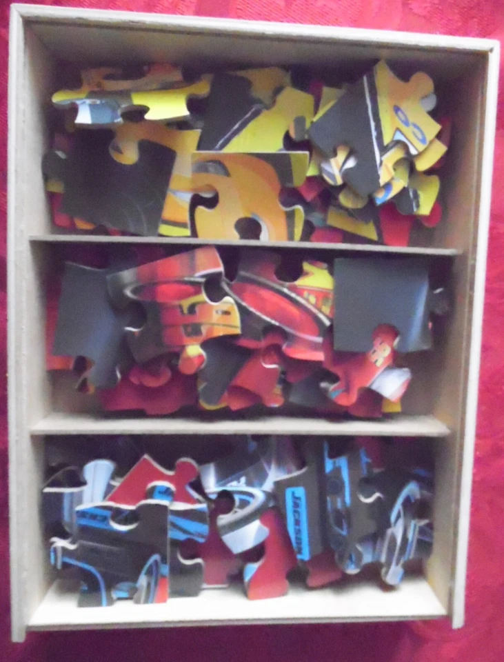 Rompecabezas sin marca Disney Pixar ""Cars 3" - 3 X 24 piezas en estuche de madera completo Foto 3 de 4