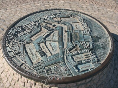 Photo 6x4 Relief map of Surrey Docks Poplar/TQ3780 This is the feature o c2010