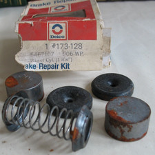 New NOS Incomplete GM Delco Brake Repair Wheel Cylinder Kit 173-128 5467107