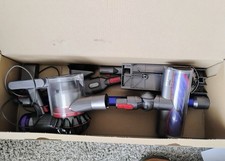 Dyson V8 Origin Extra Cordless Stick Vacuum Cleaner Great Condition Light Use