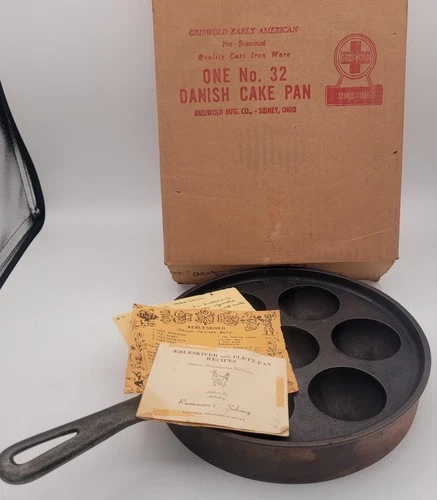 Griswold No. 32 Cast Iron Aebleskiver Pan 962 Erie PA Danish Cake Pan in Box!