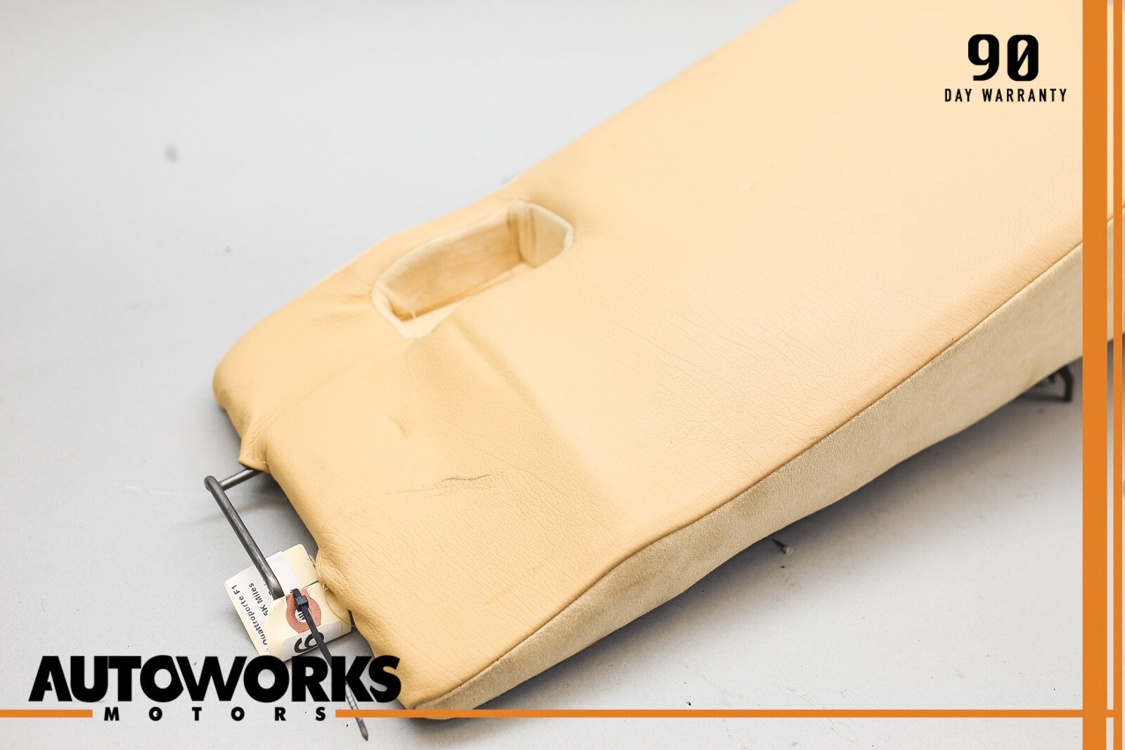 04-08 Maserati Quattroporte M139 Rear Center Lower Seat Cushion Armrest OEM