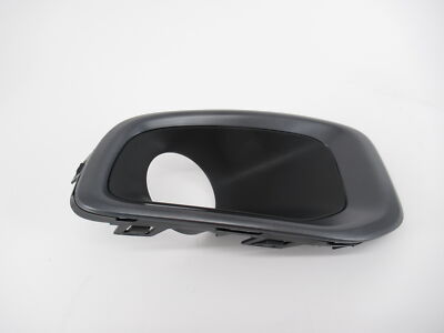 Genuine OEM Mopar Jeep 5XB32XS9AA Driver LH Fog Lamp Bezel 2015
