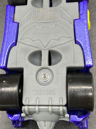 Fisher-Price Batwheels DC Batcast Metal Vehicle BAM the Batmobile 1:55 - Picture 13 of 17