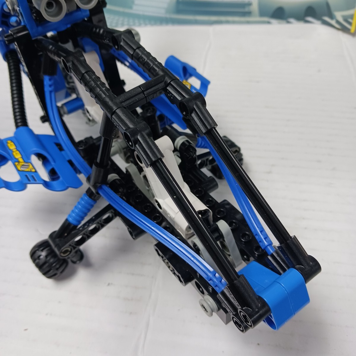 Lego TECHNIC Model Set 8444 Air Enforcer Helicopter Jet Wasp w