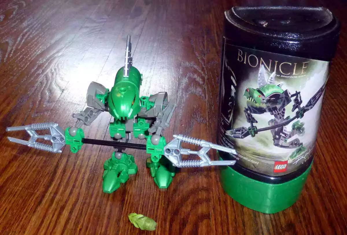 Lego Bionicle Set 8589 Rahkshi Lerahk Complete In Canister No Instructions