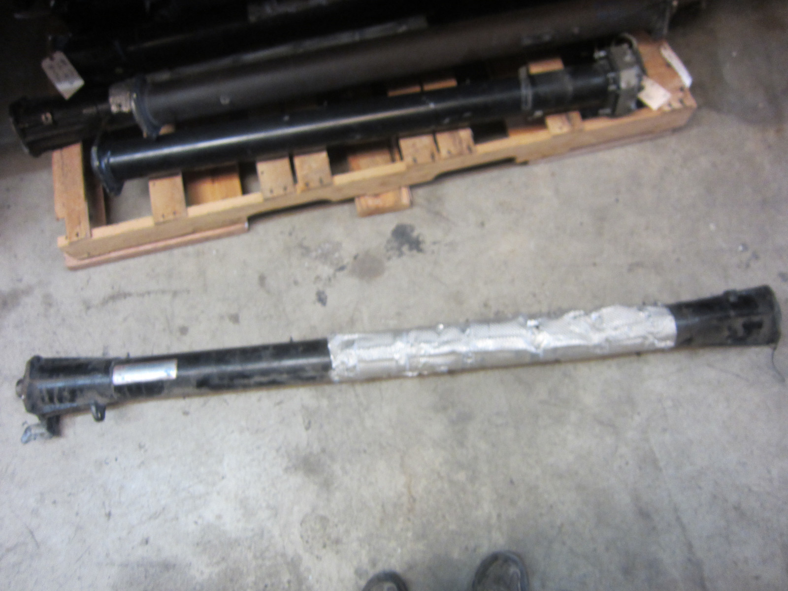 Maserati Coupe, Gransport - Gearbox Torque Tube / Drive Shaft  - P/N 187159