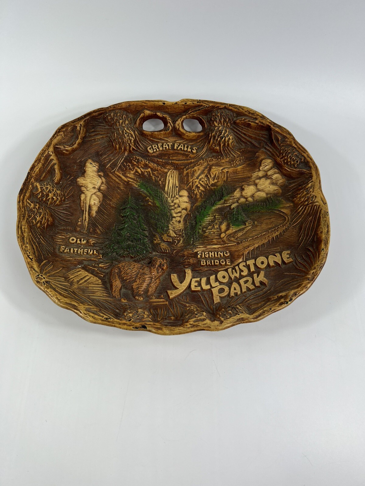 Vintage Yellowstone Park Souvenir - Cabin Decor Resin Plate Decor Wood