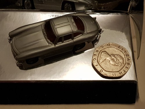 1989 Monogram 1:87 Scale Mercedes Gullwing Mini Exacts Model Car in Box - Picture 11 of 11