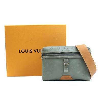 Auth LOUIS VUITTON Monogram Titanium Messenger PM Crossbody Bag 