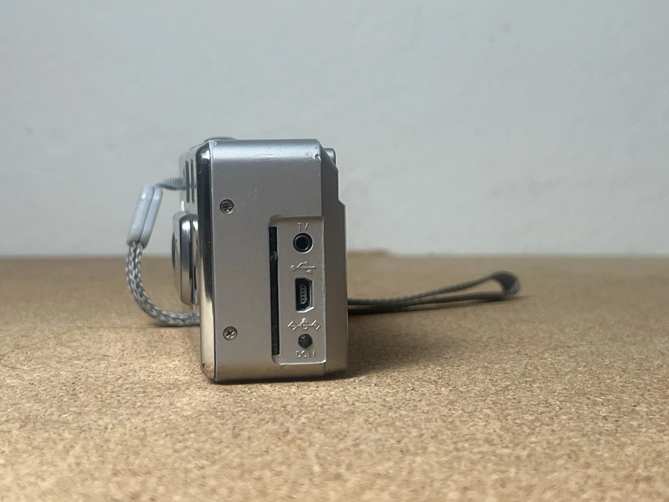 Vintage HP PHOTOSMART 435 DIGITAL CAMERA * SILVER LIMITED TESTED/WORKING - Image 2 of 4