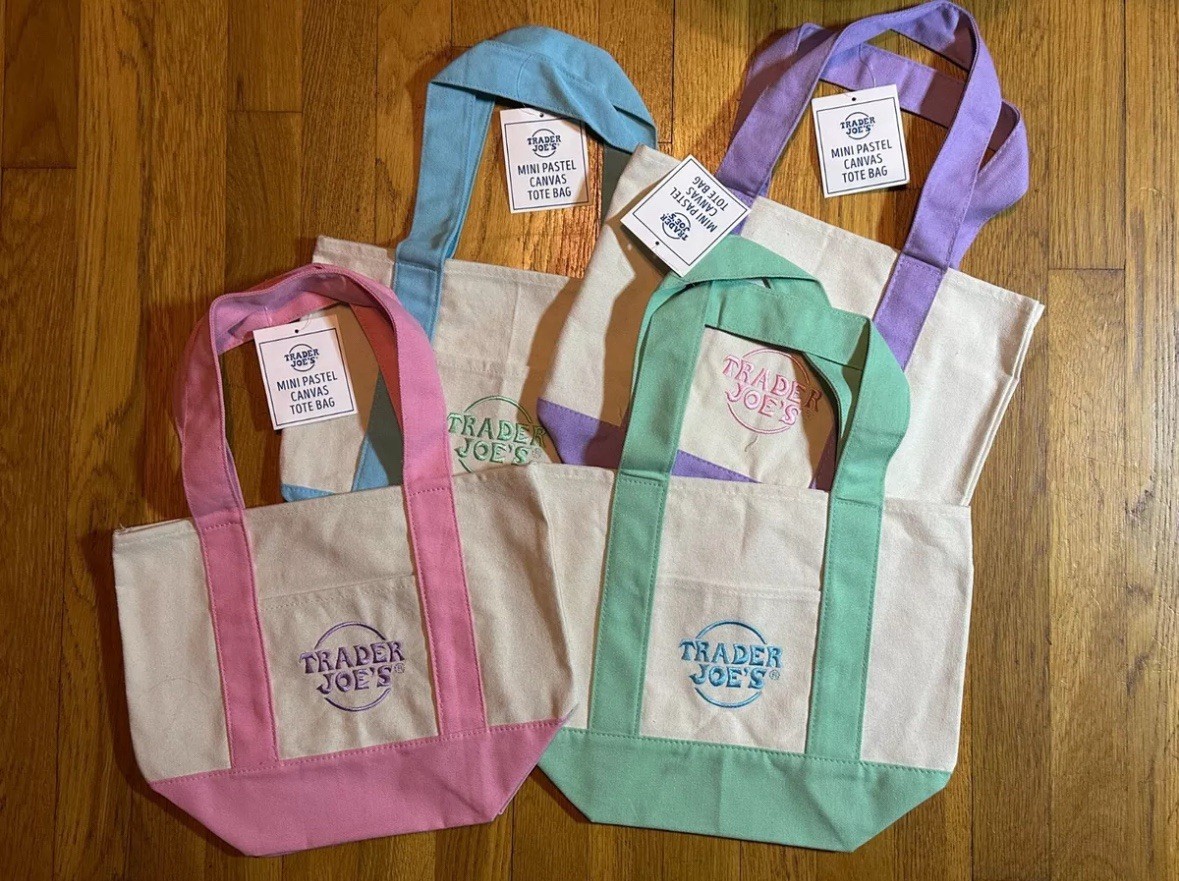 Trader Joes 2025 Limited Edition Pastel Mini Canvas Tote Bags Set of 4 NWT