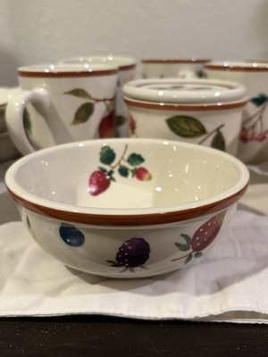 2 Longaberger Pottery Berry Fruit Medley Bowls Cereal Dessert 5.75''