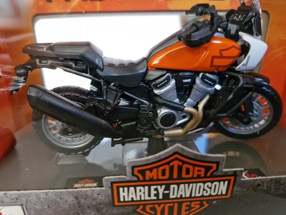 MAISTO 1/18 - HARLEY-DAVIDSON PAN AMERICA 1250 - 2021 39360-21907BK/OR - Photo 4/4
