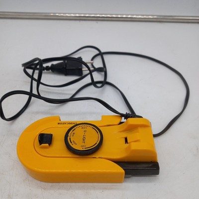 Gelbes Mini Reisebügeleisen Vintage Kompaktgröße EU Stecker Dual Voltage 110V / 220V