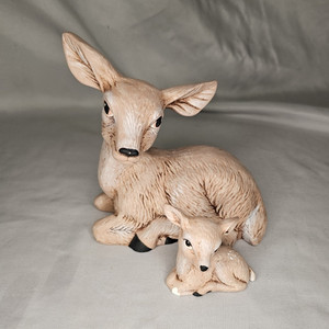 Deer Doe & Fawn Figurine Set - Decorative Deer Figurines
