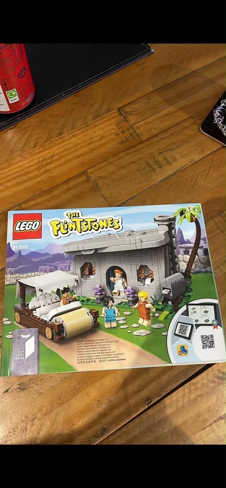 LEGO Ideas 21316 The Flintstones, photo 1 of 4