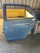 Porte arrière et accessoires Toyota YARIS