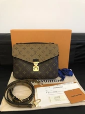 100%  Authentic. Louis Vuitton POCHETTE METIS REVERSE Monogram
