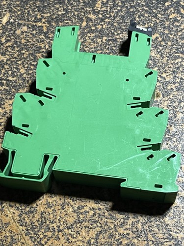 Phoenix Contact PLC-BSP-24DC/21-21 Relay Base Terminal Block DIN Rail - Picture 3 of 3