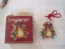 LONGABERGER TIE-ON W/ Ribbon & Box Pear Christmas 2000