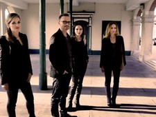 The Corrs Unsigned photo -  Irish family band - Donation to Charity *20