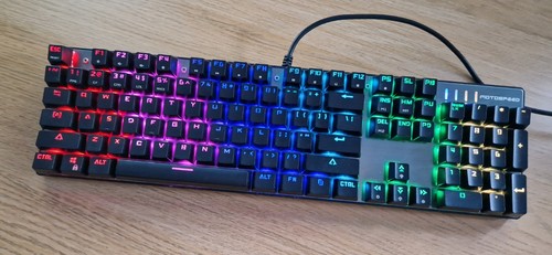MOTOSPEED CK104 Mechanical Gaming Keyboard Blue Switches Wired USB Colorful - Picture 10 of 17
