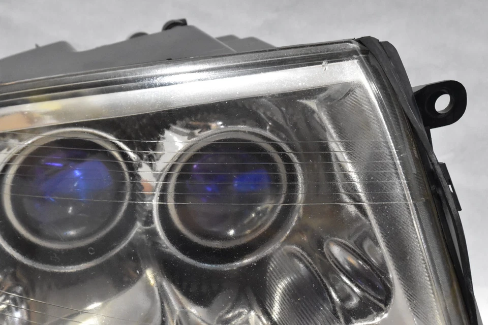 Tested 05-11 Cadillac STS Left Driver Headlight Xenon HID 15845059 OEM - Image 3 of 4