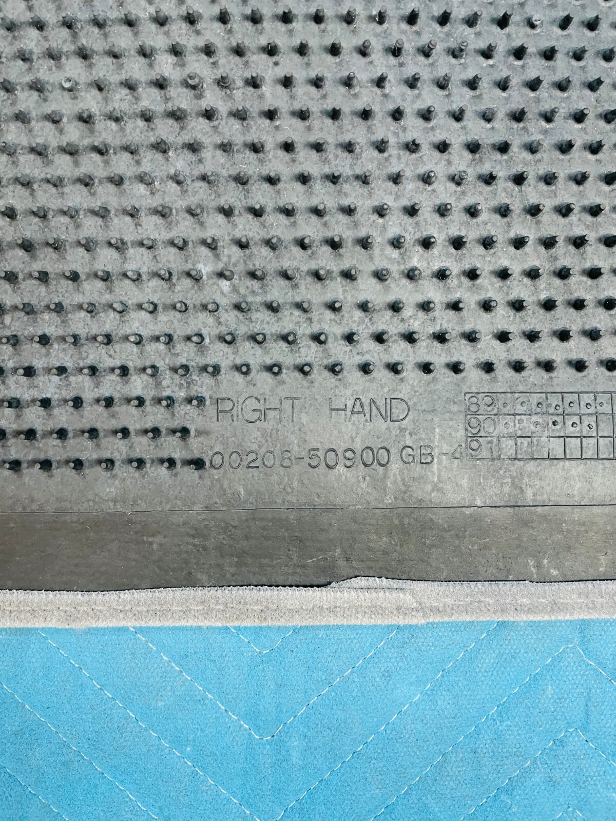 Lexus LS400 Front RH, Rear RH & LH Floor Mats GrayLA15 3pc Set 1990