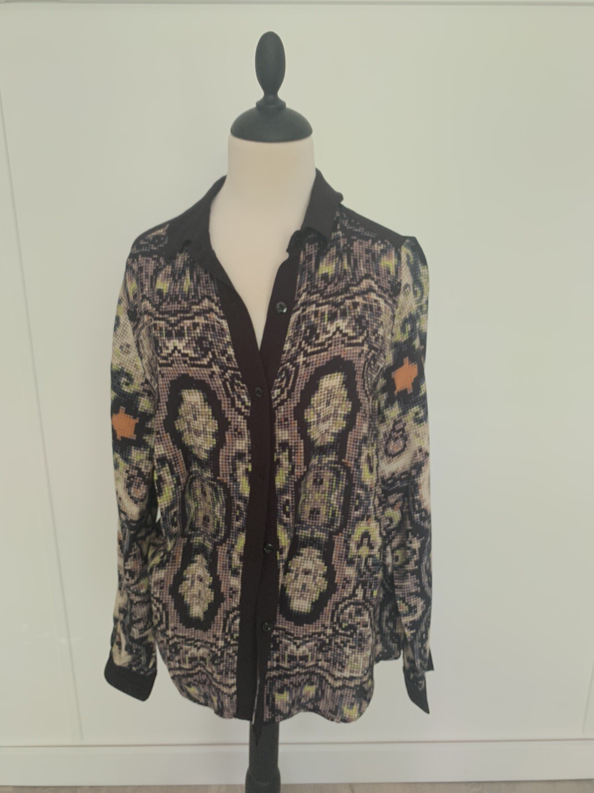 Sam & Lavi Abstract Pattern Button Down Blouse - … - image 2