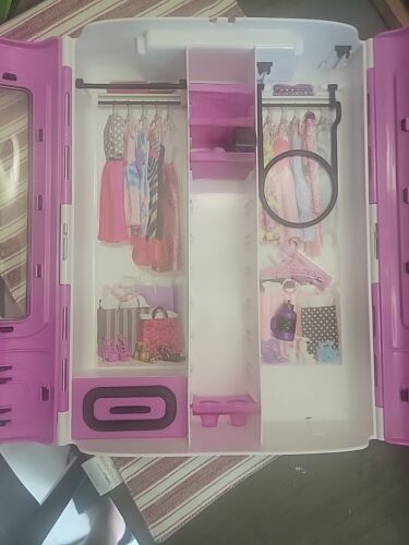 Barbie Pink Wardrobe Closet With Handle Hard Plastic Carrying Case 2015 Mattel - Picture 2 of 2