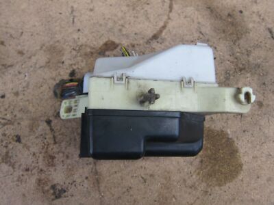 2000 TOYOTA YARIS VERSO, 1.3 PETROL  AUTOMATIC. FUSE BOX
