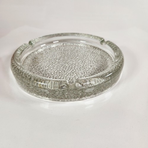 Large Glass Ashtray Heavy Clear Glass Vintage 3 Slot Cigarette Holder - Picture 2 of 6
