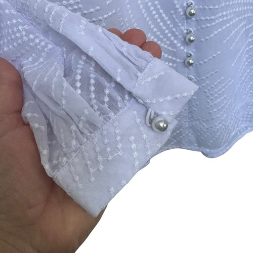 Blusa blanca con botones de perlas manga abullonada bordada envolvente suave nueva sin etiquetas para mujer S - Imagen 2 de 13