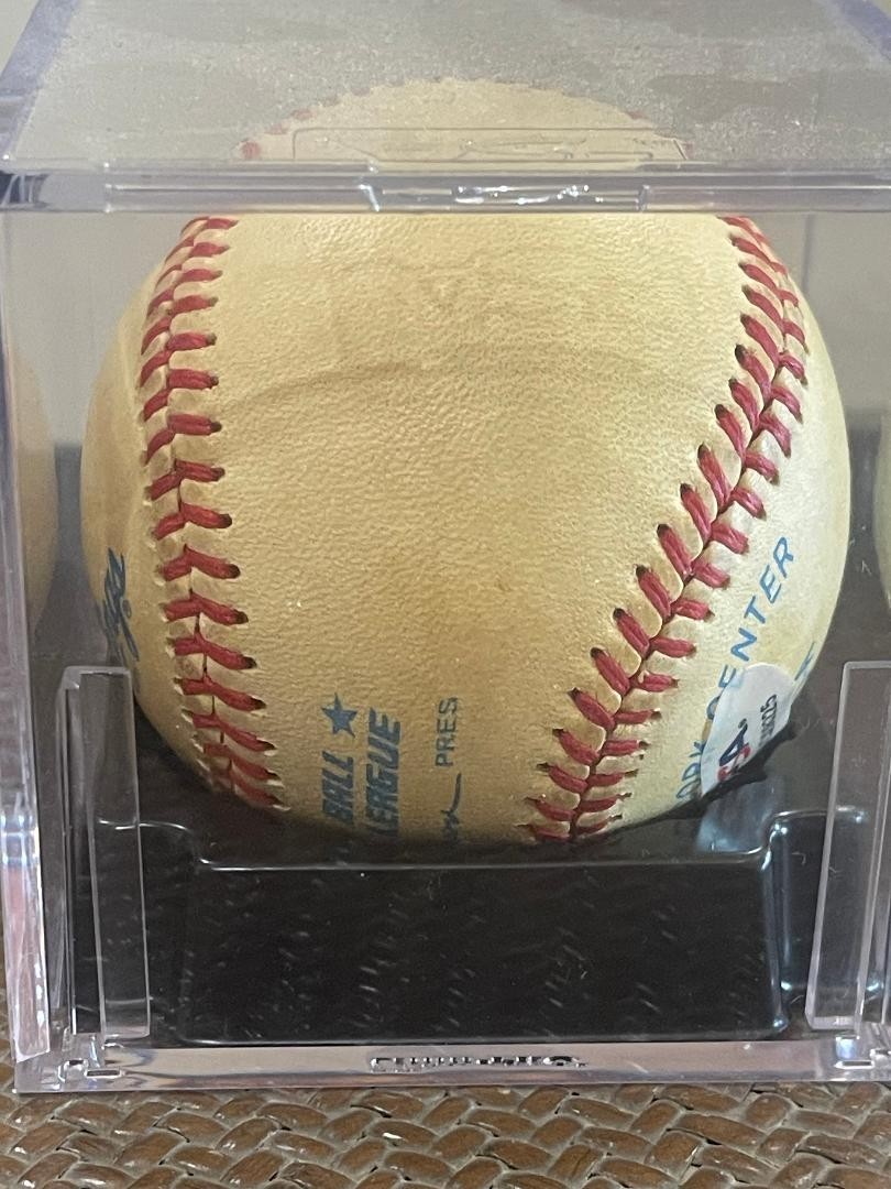 Mickey Mantle Autograph Signed Official Rawlings Baseball PSA/DNA Authenticated view 9