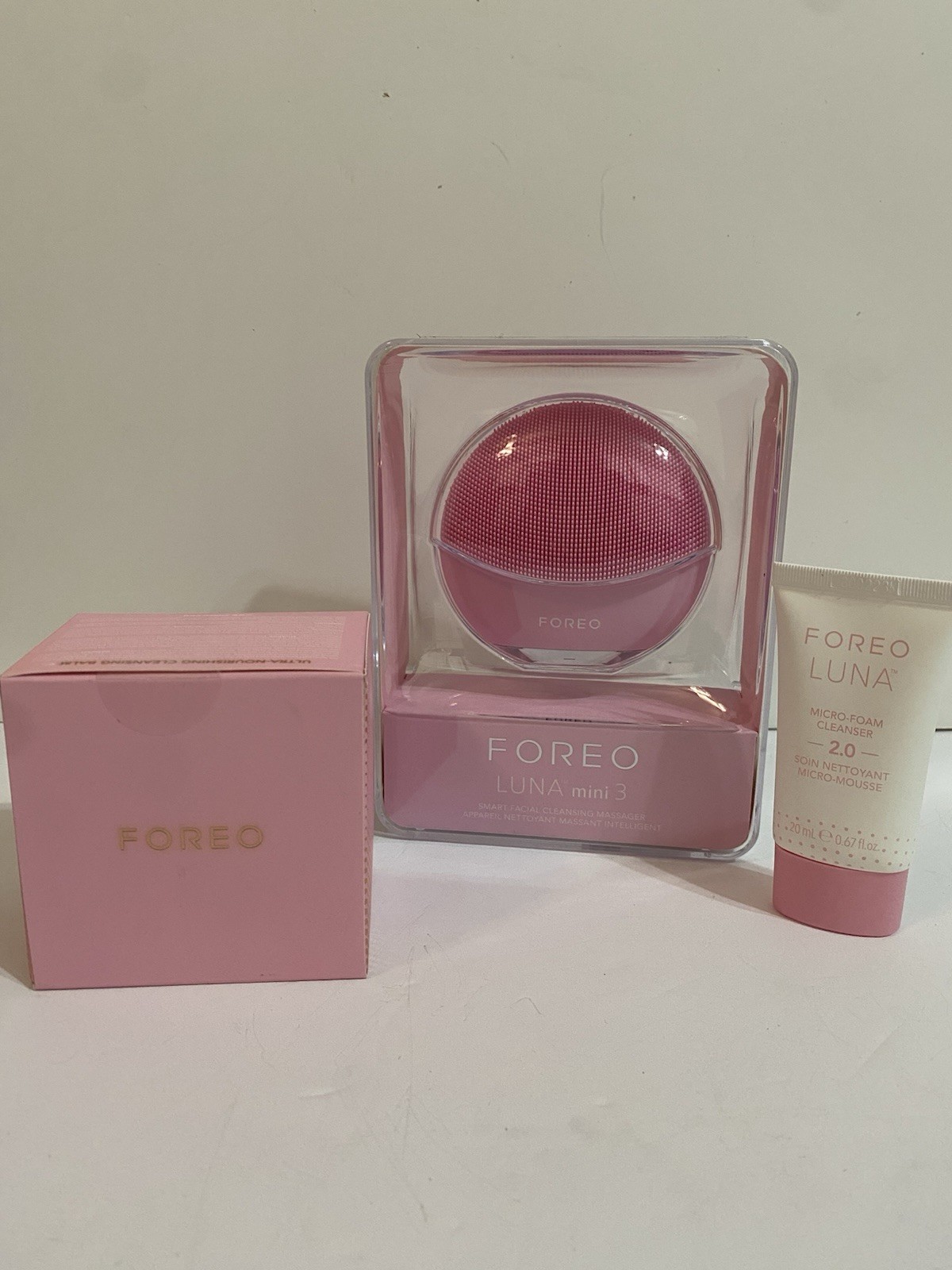 Foreo Luna Mini 3 Facial Cleansing BrushBundle w/ Ulta Cleansing Balm& Microfoam