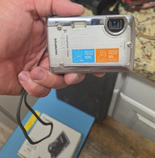 Olympus Stylus 720 SW 7.1MP Waterproof Shockproof Compact Camera 3x Zoom Silver