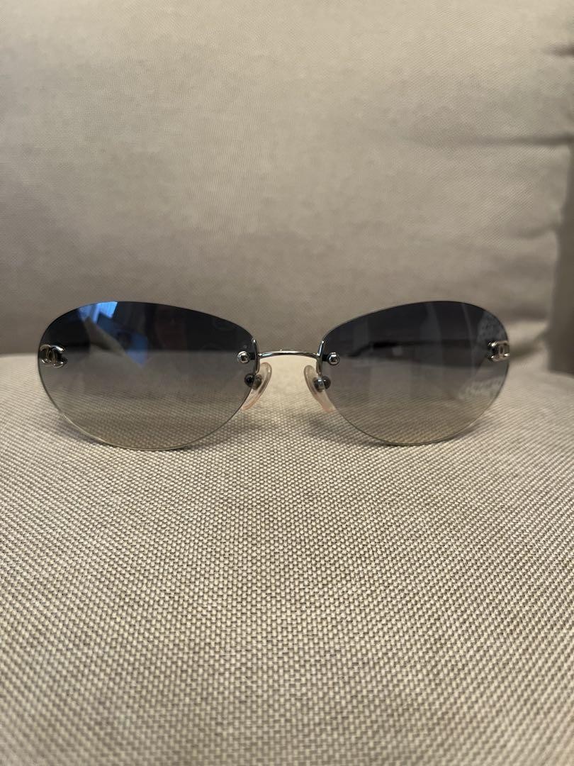 Vintage CHANEL Sunglasses Classic Retro Style