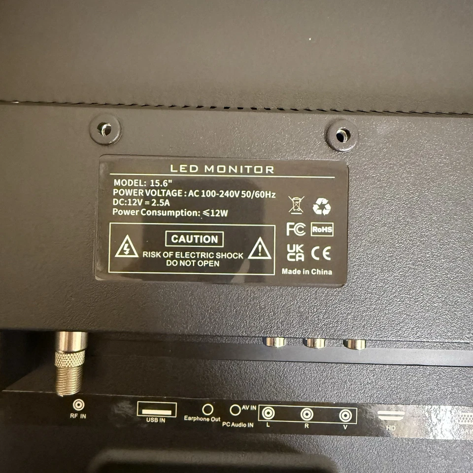 Monitor LED Kitphrati 15.6" – 1366×768 HD – HDMI / VGA / AV / BNC / USB - Imagen 4 de 4