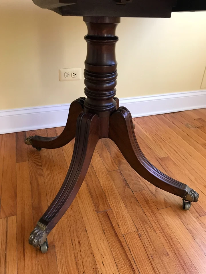 Antique Mahogany Regency Federal Duncan Phyfe Breakfast Table c. 1810-1820 - Image 3 of 4