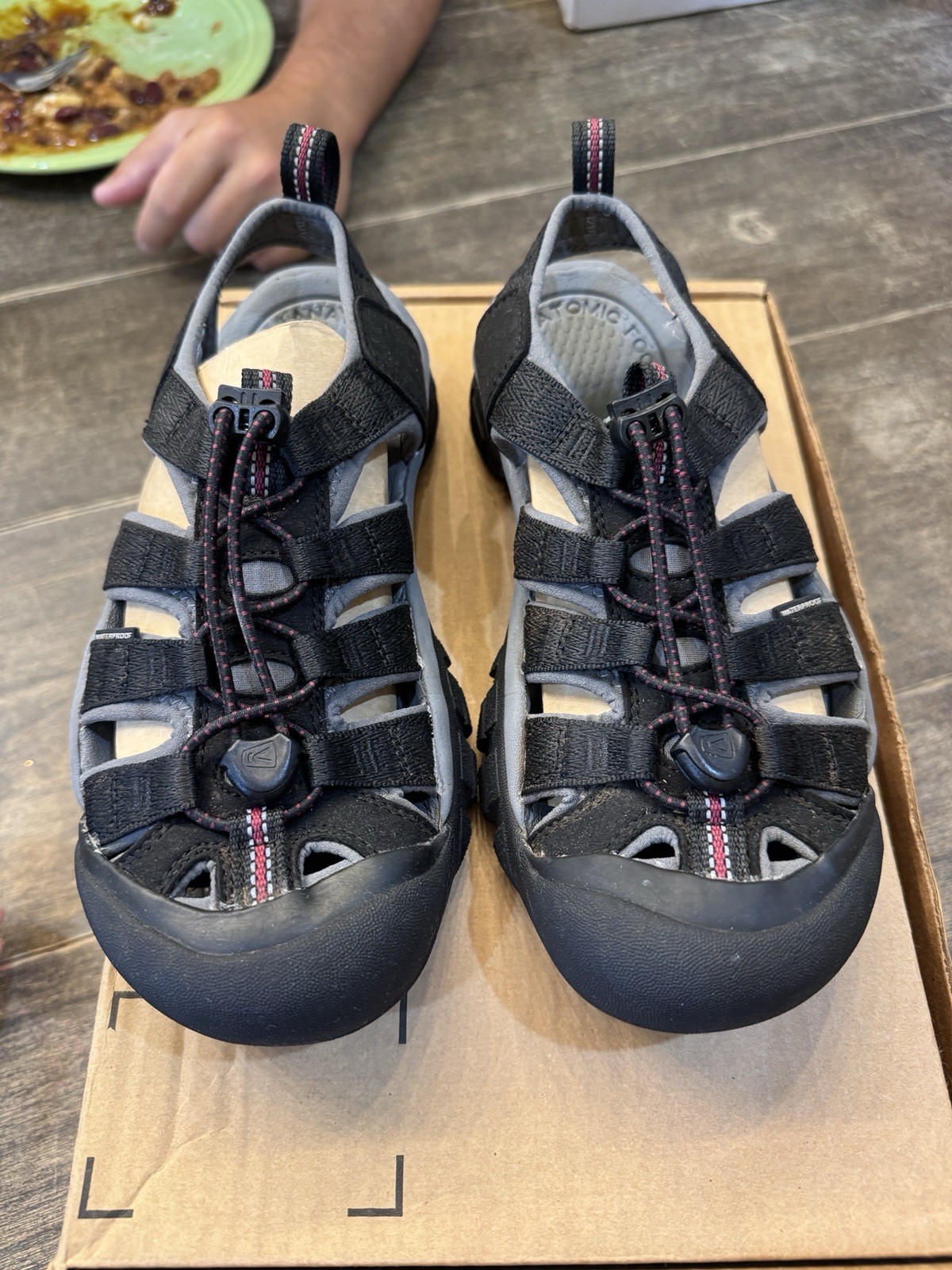 KEEN sandalo sportivo donna Newport H2 nero vino lampone taglia 6 5 Gorpcore