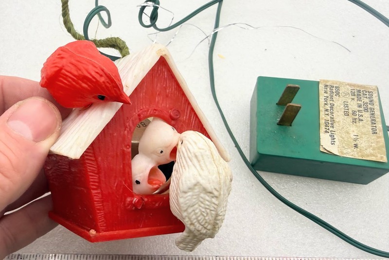 Vintage 1950s Radiant electric chirping bird Christmas ornament Still Chirps !! 