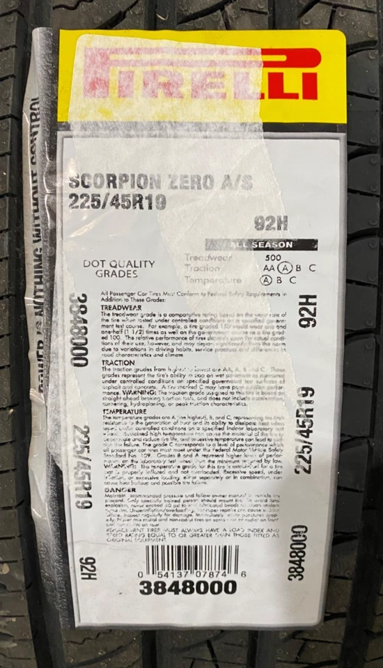SUV Pirelli Scorpion Zero A/S 225/45R19 Alto Rendimiento Radial Ture 3848000 Foto 2 de 4